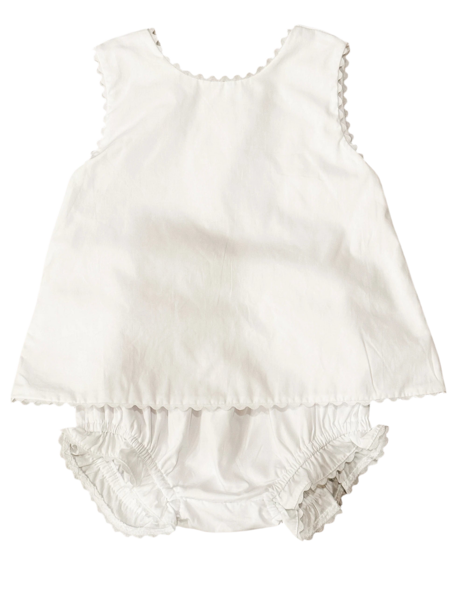 Swing Back Diaper Set with Ricrac - White